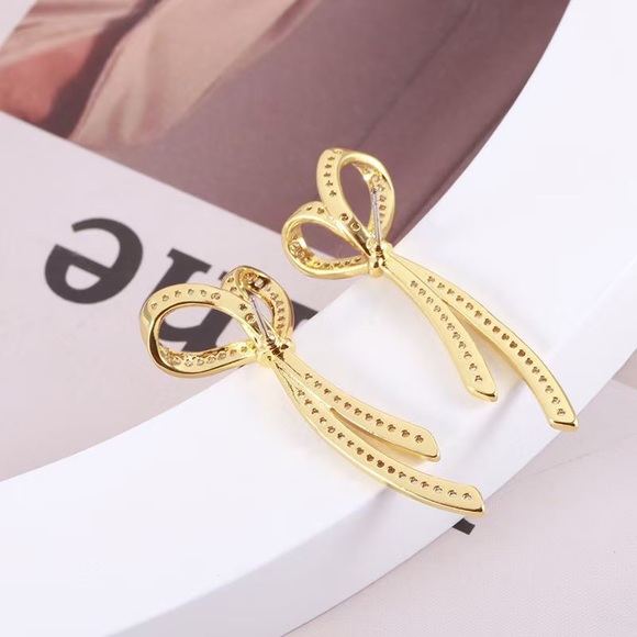 Kate Spade Skinny Bowknot Gold Studs Earrings - Picture 6 of 11
